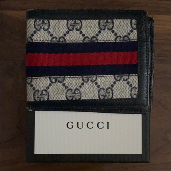 Gucci Other - Gucci Mens Wallet Used